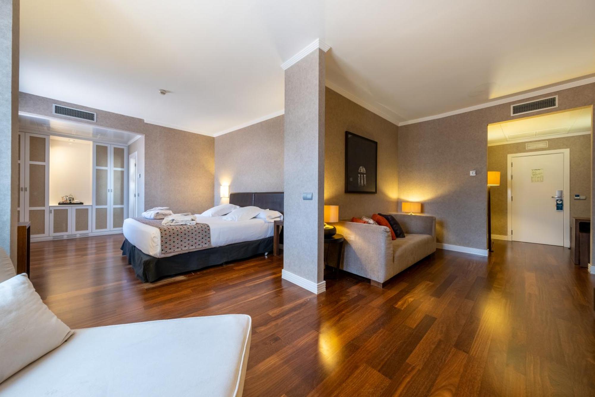 Junior Suite Spa Access,1644405821:JPEG